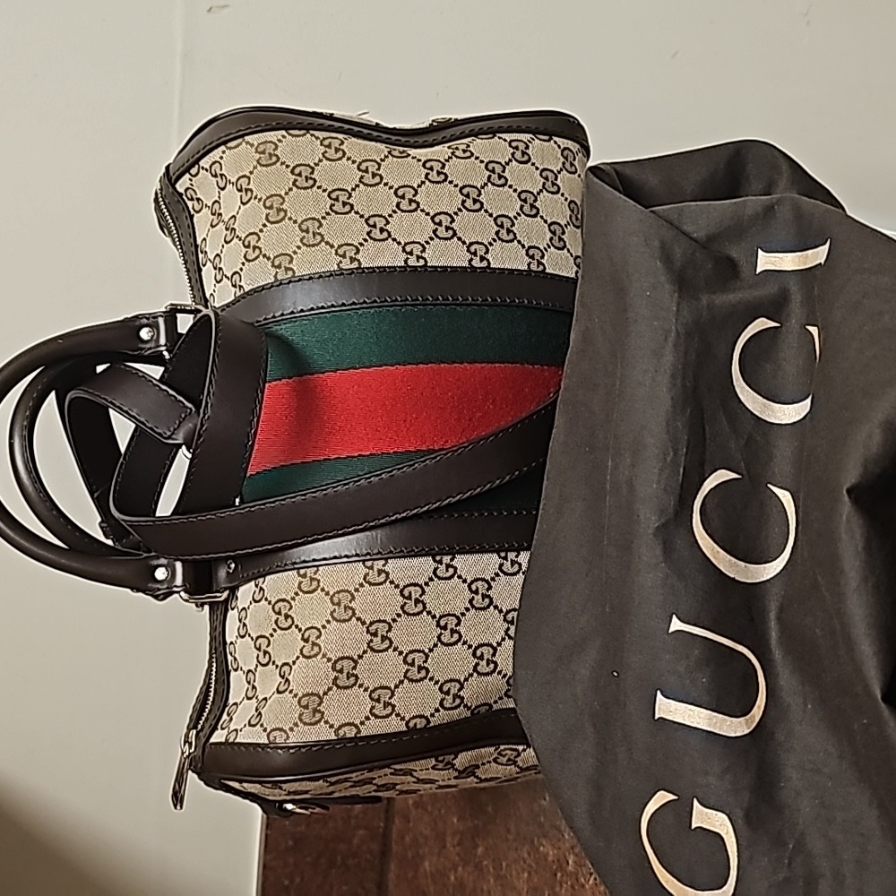 Women's gucci bag